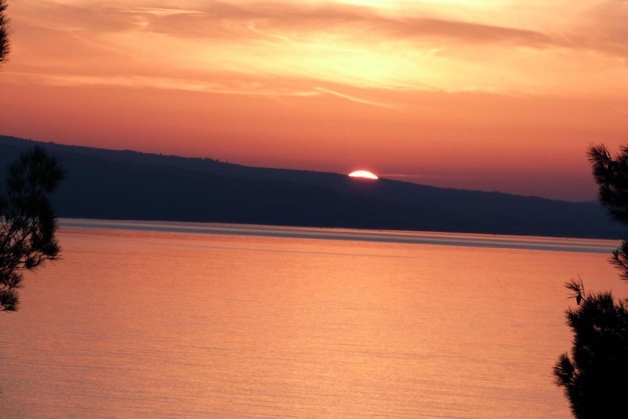 Apartments Nedo Dalmatia Омиш Экстерьер фото